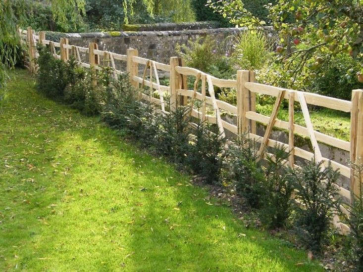 Fence Hurdles and Gates from Green Man Wood Crafts Gardenista
